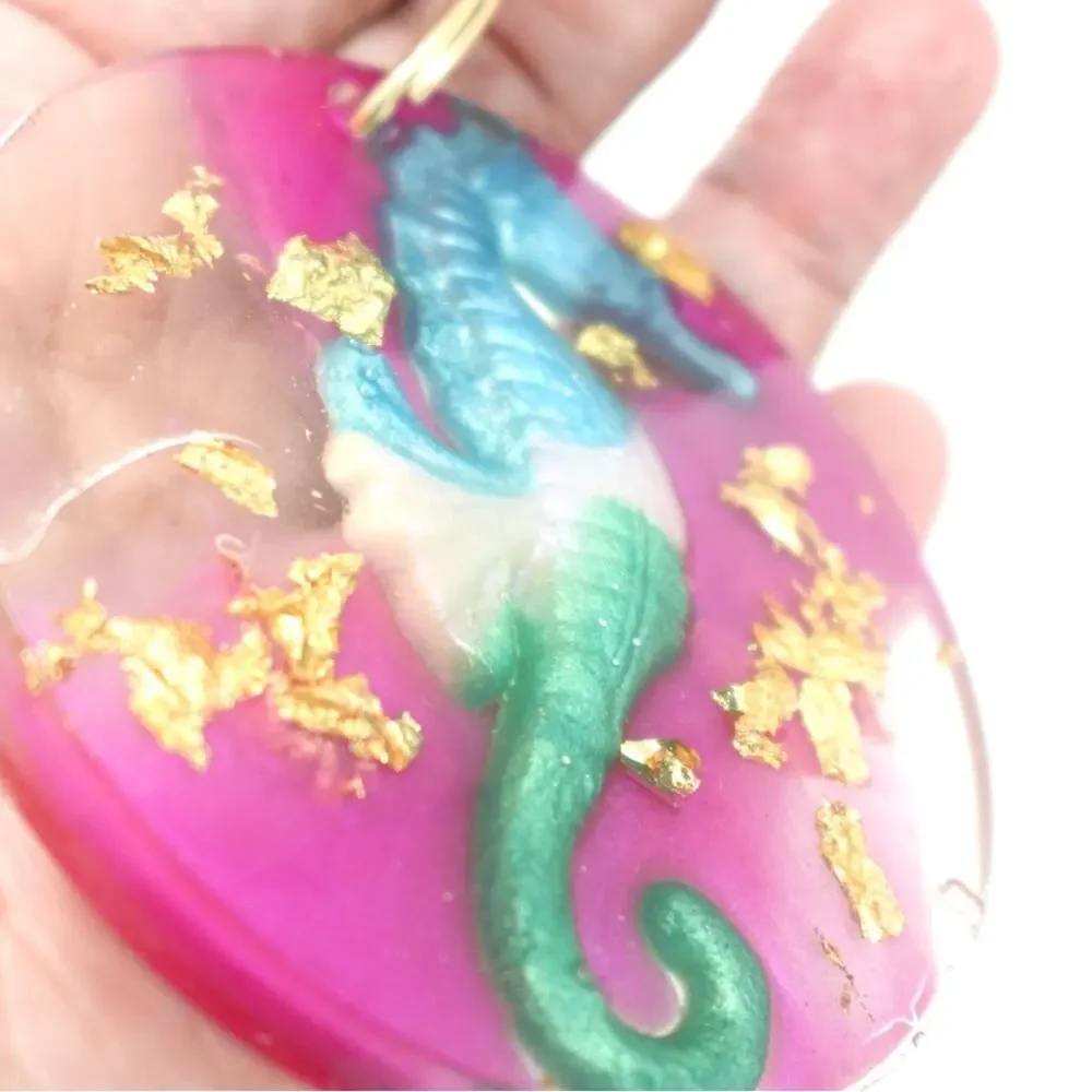 Tropical Seahorse resin Keychain with Gold n Fushia accents!  Luggage/Key fob